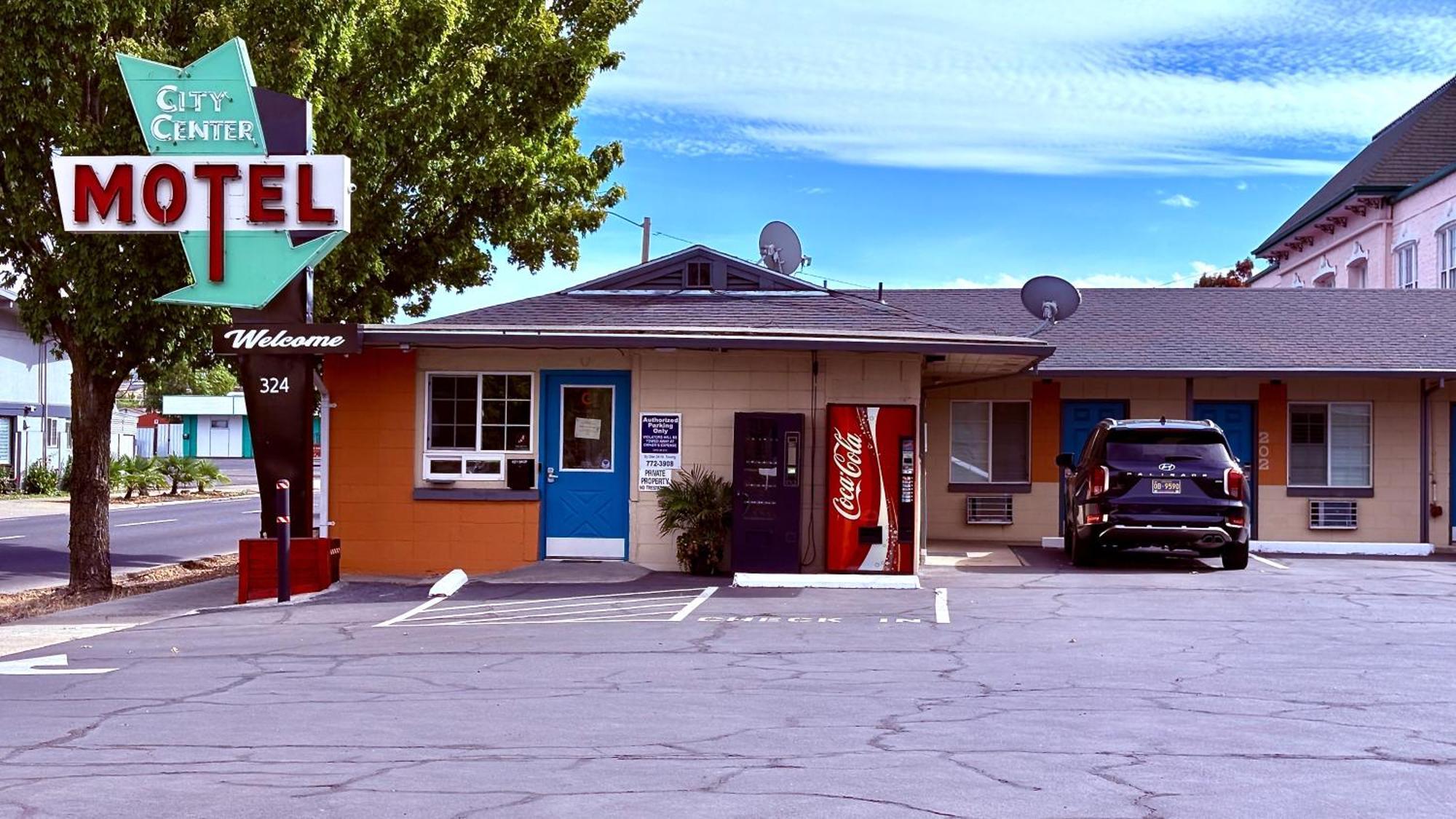 City Center Motel Medford Exterior photo